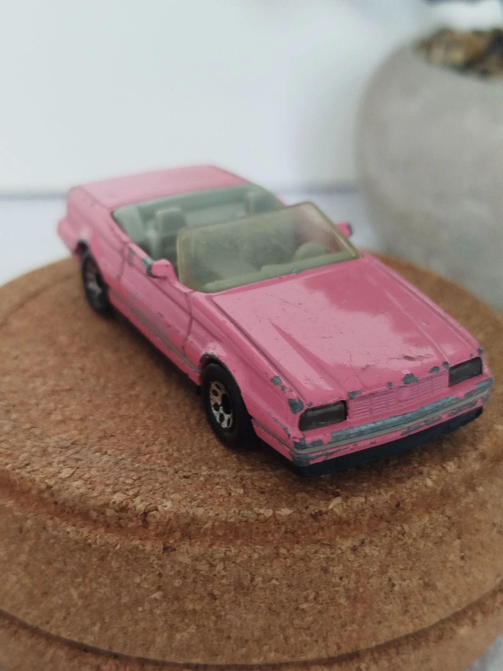 Cadillac Allanté Matchbox Car – photo 3